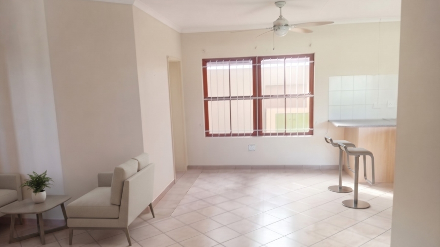 To Let 2 Bedroom Property for Rent in Middedorp Western Cape